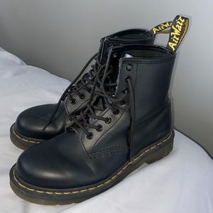 Dr. MARTENS BOOTS